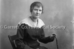 0842-Portrait-Seated44B53B 0842-Portrait-Seated44B53B