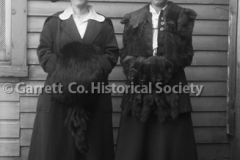 0883-Two-Women-in-Fa44B565 0883-Two-Women-in-Fa44B565