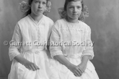 1301-Portrait-Two-Gi44B9BE