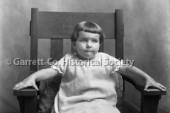 1375-Portrait-Young-44BA09 1375-Portrait-Young-44BA09