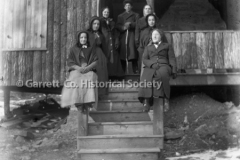 1400-Amish-Women-on-44BA22 1400-Amish-Women-on-44BA22