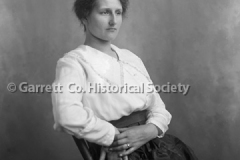 1421-Portrait-Woman-275A 1421-Portrait-Woman-275A