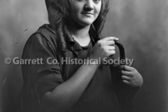 1433-Portrait-Myra-C44BA44 1433-Portrait-Myra-C44BA44