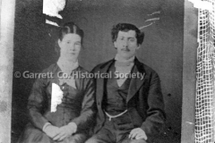 1488-Portrait-Couple44BAB8