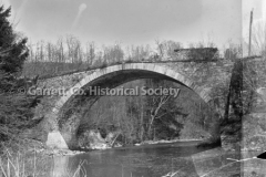 2305-Bridge-Badly-Ye44C072