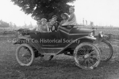 2388-Children-in-Car-248B