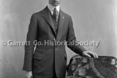 2546-Portrait-Young-44B127