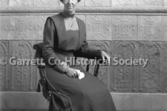 2578-Portrait-Seated44B147