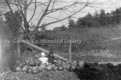 0191-Children-Among-44B327