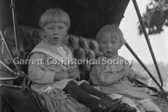 0384-Portrait-2-Chil44B41F
