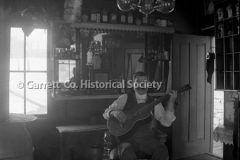 0413-Portrait-of-Bar44B43C