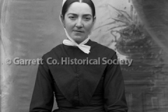 0425-Portrait-Seated44B448