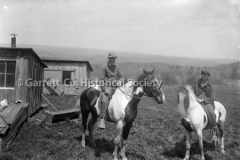 0562-Two-Men-on-Horses-562 0562-Two-Men-on-Horses-562