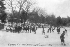 0589-Skaters-on-Cass44B67A 0589-Skaters-on-Cass44B67A