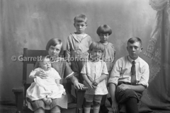 0705-Family-Portrait44B5E4 0705-Family-Portrait44B5E4